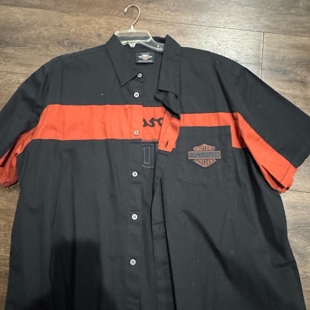 Harley-Davidson Men's Black and Red Casual Shirt